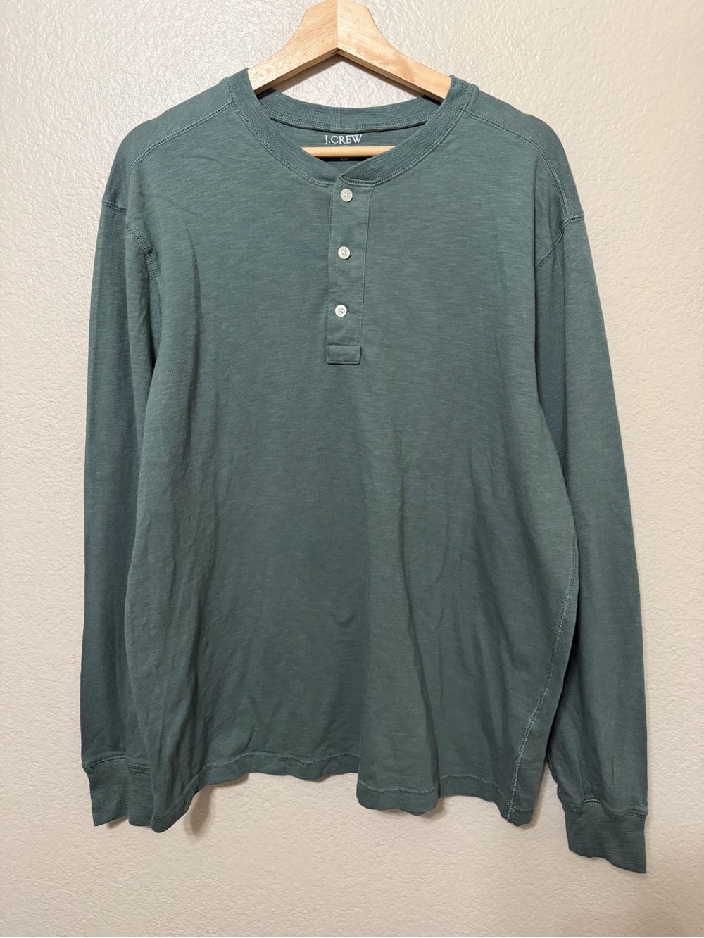 J.Crew Men's XL Green Henley Long Sleeve Jersey Cotton T-Shirt Basic layering